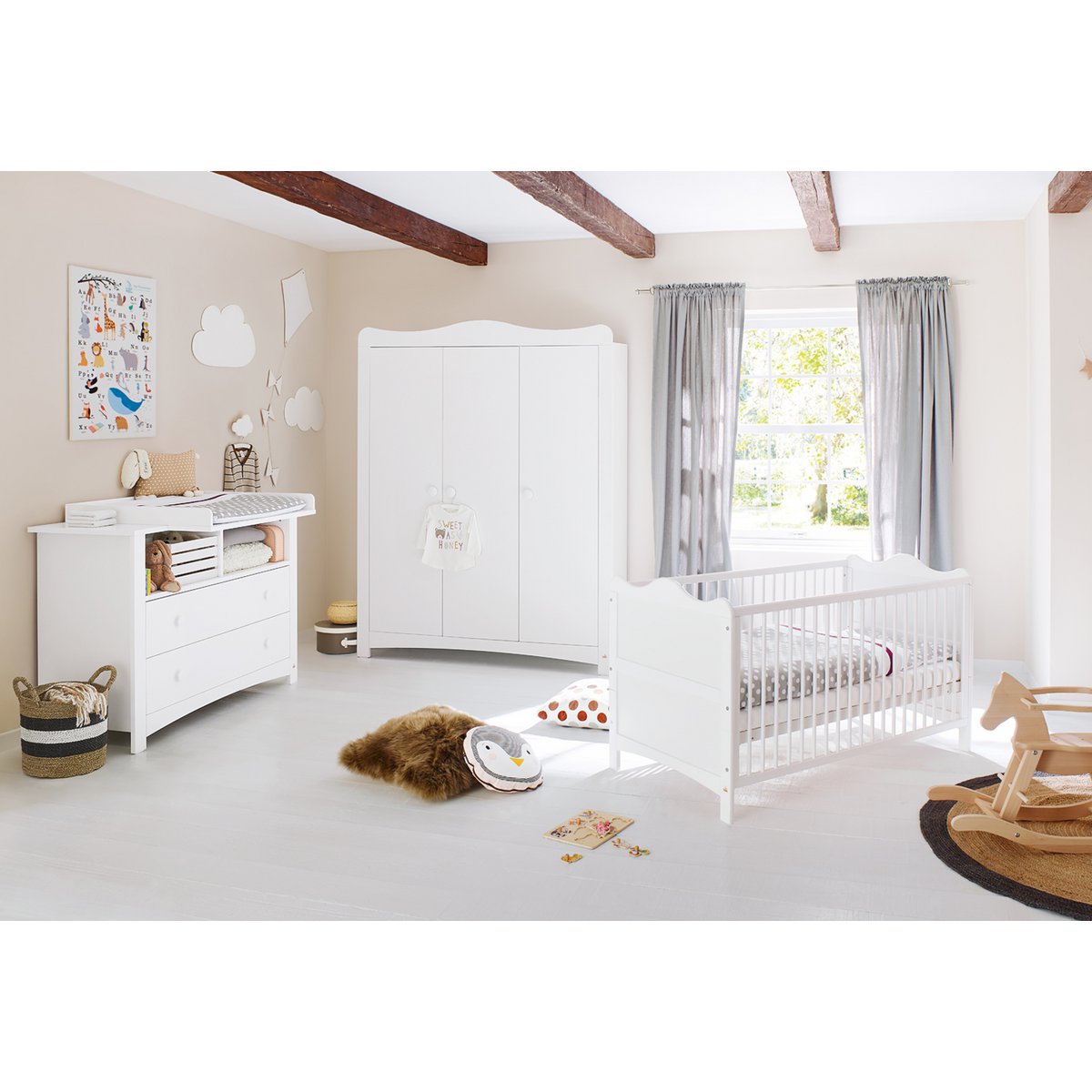 Kinderzimmer 'Florentina' extra breit groß 3-teilig: Kinderbett, extra breite Wickelkommode, großer Kleiderschrank