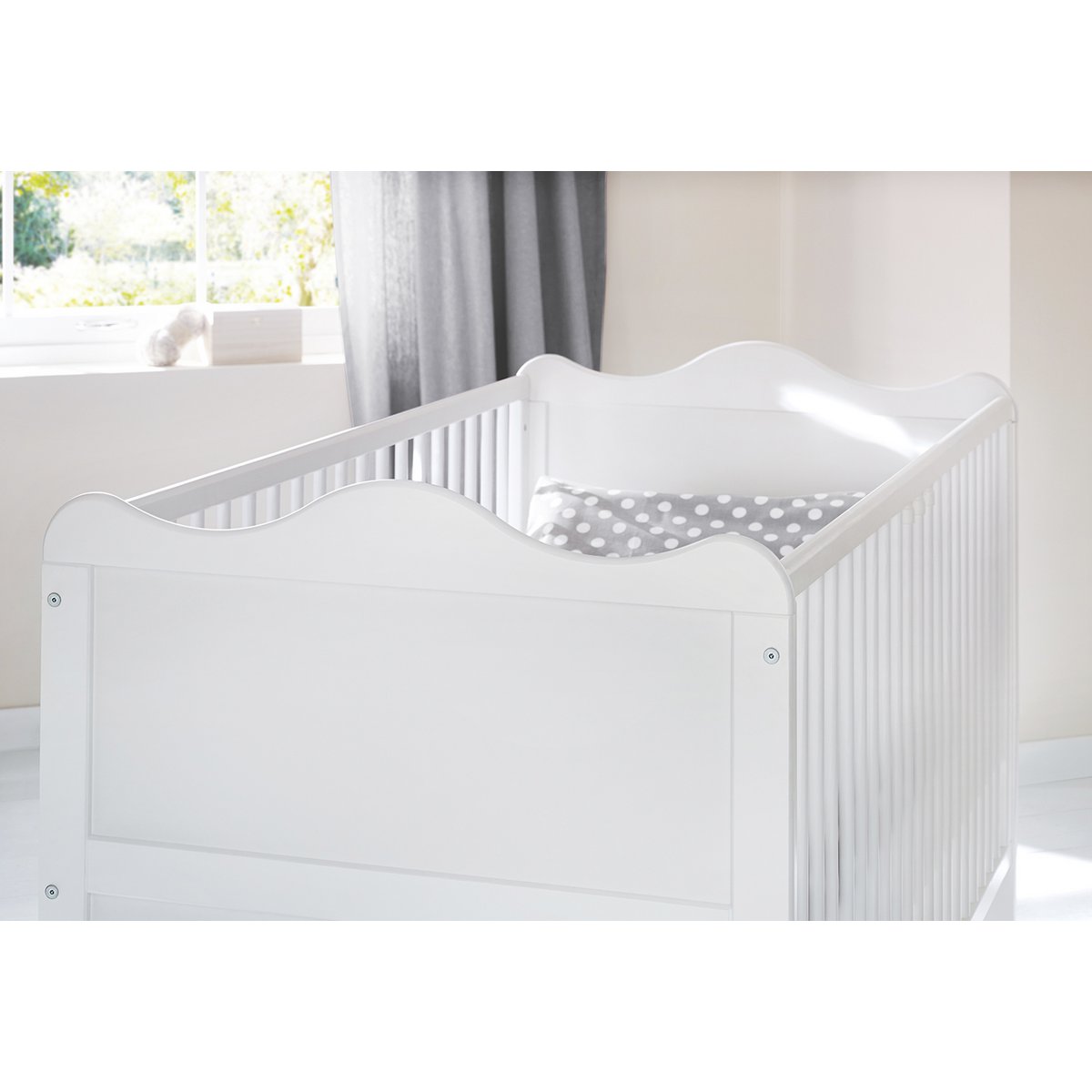 Kinderzimmer 'Florentina' extra breit groß, inkl. extra breites Regal 4-teilig: Kinderbett, extra breite Wickelkommode inkl. Extrabreites Regal, großer Kleiderschrank