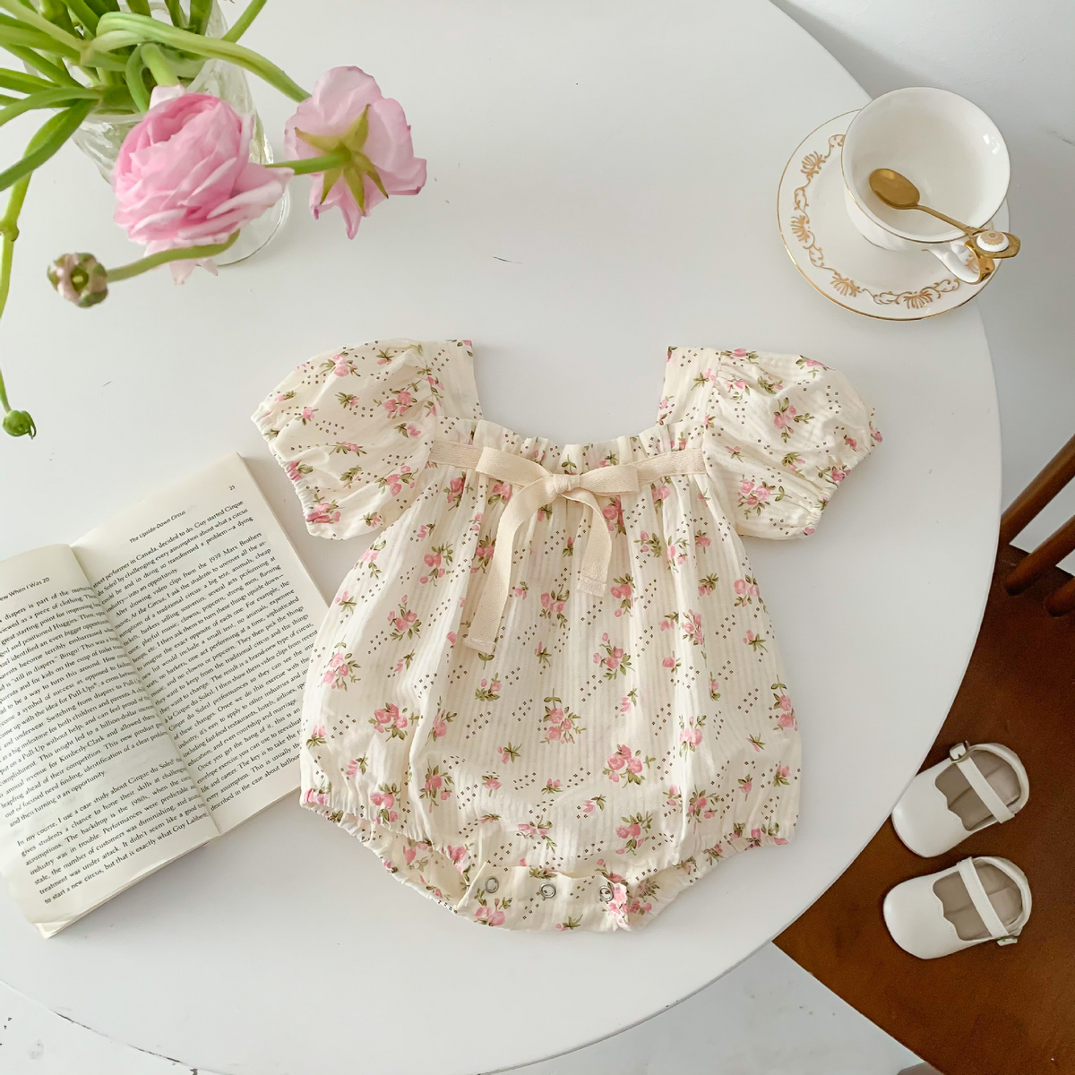 Annie & Charles® Baby Bloomer FLEUR color: creme,size: 18-24M