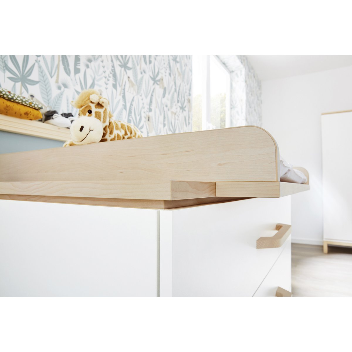 Starter-Set 'Light' breit 2-teilig: Kinderbett, breite Wickelkommode