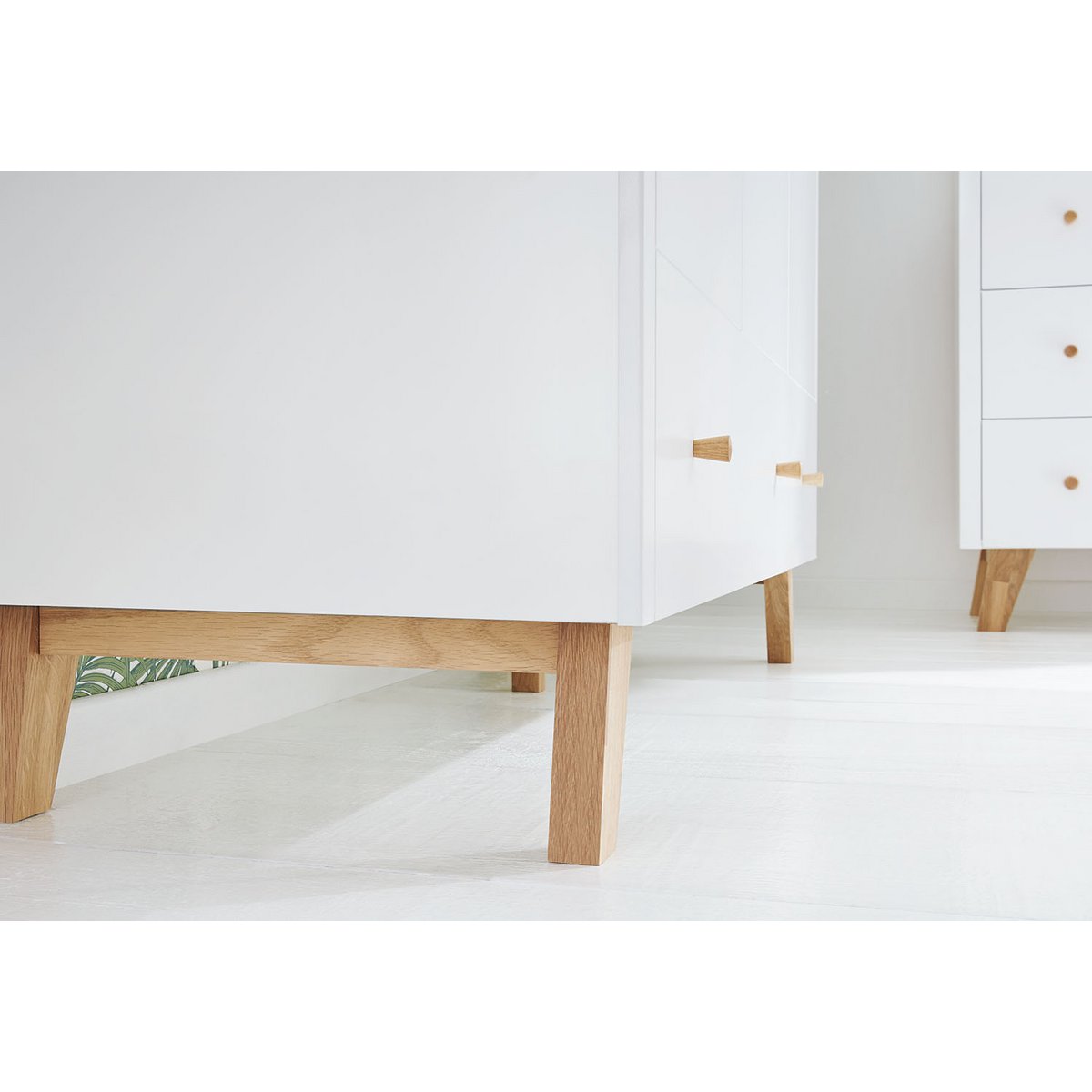Kinderzimmer 'Pan' extra breit 3-teilig: Kinderbett, extra breite Wickelkommode, 2-türiger Kleiderschrank