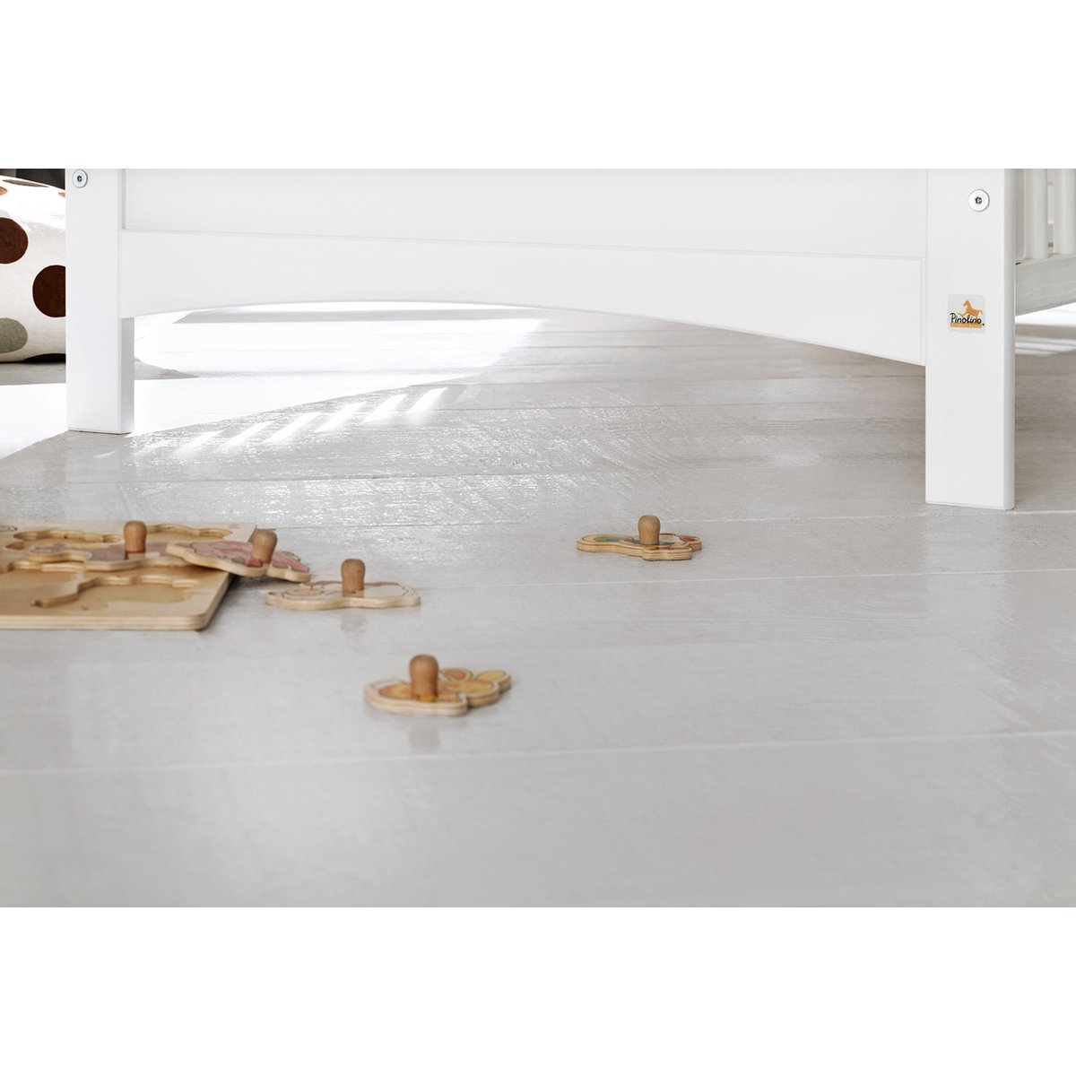 Kinderzimmer 'Florentina' extra breit groß, inkl. extra breites Regal 4-teilig: Kinderbett, extra breite Wickelkommode inkl. Extrabreites Regal, großer Kleiderschrank