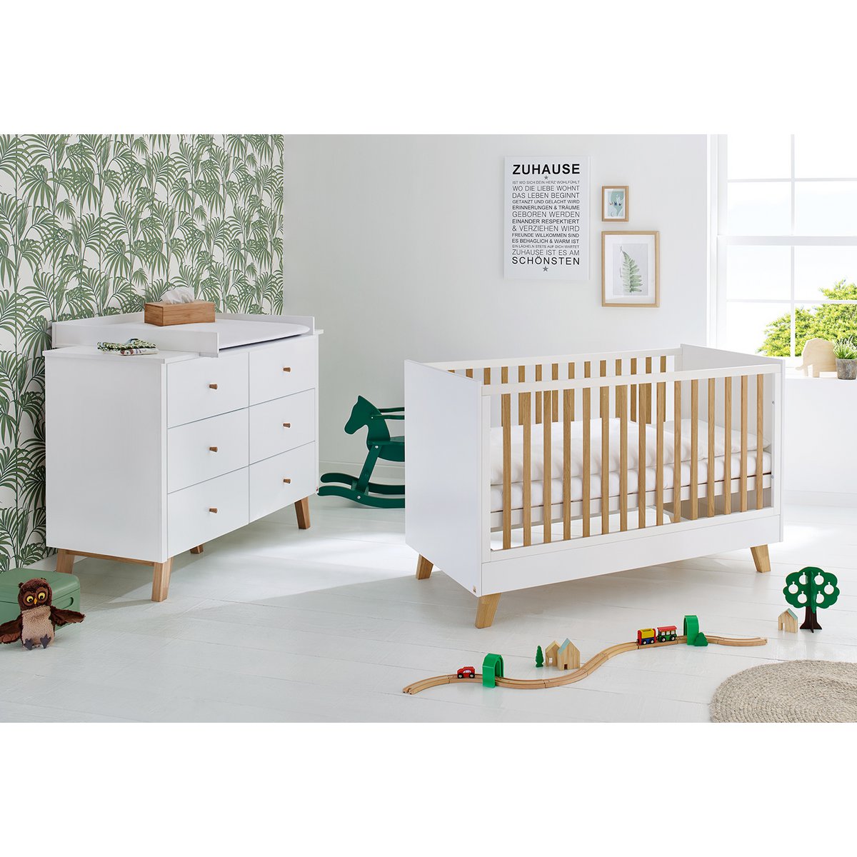 Starter-Set 'Pan' extra breit 2-teilig: Kinderbett, extra breite Wickelkommode
