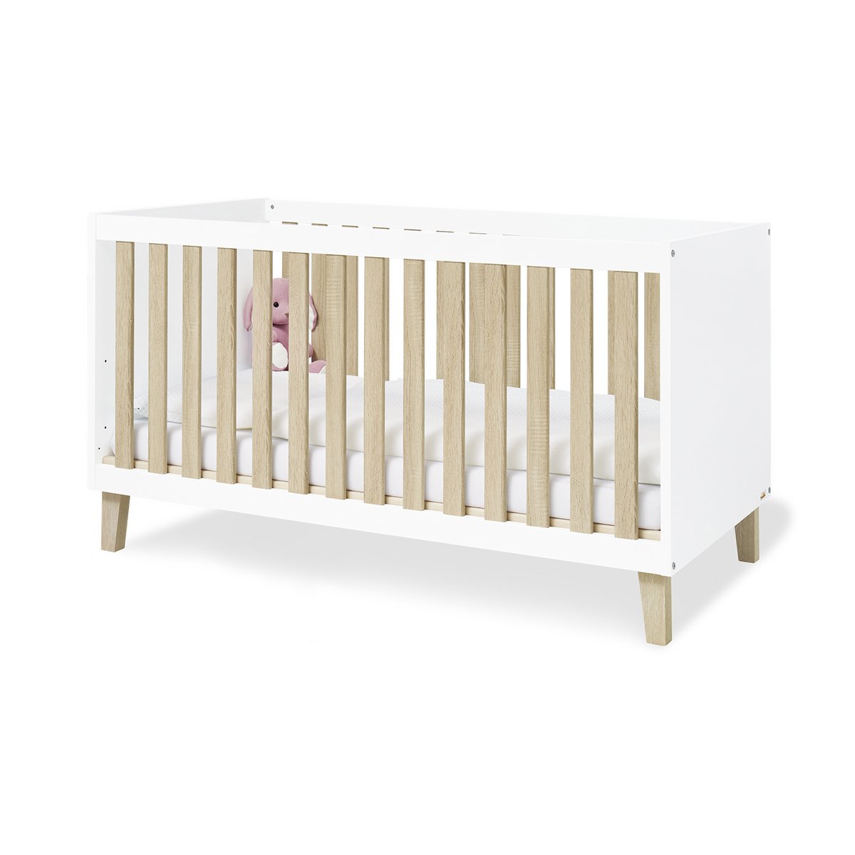 Nursery 'Lumi' extra wide large
3 parts: cot bed, extra wide changing unit, large wardrobe