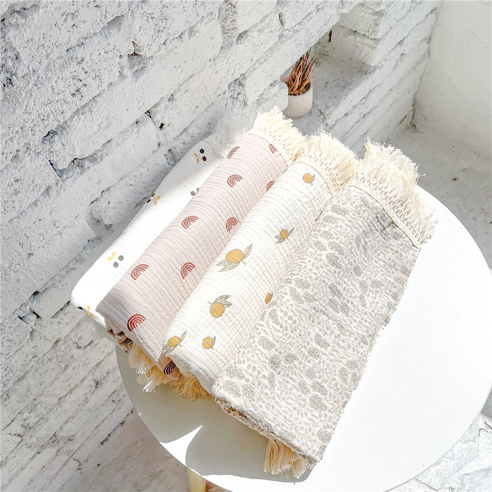 Annie & Charles® gemusterte Musselin-Decke color: Zitrone