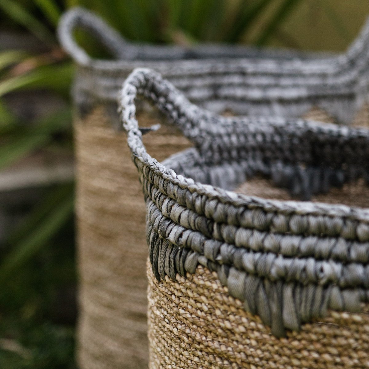 Wäschekorb NIAS | Pflanzenkorb | Großer Aufbewahrungskorb aus Seegras (2 Größen) Größe: M