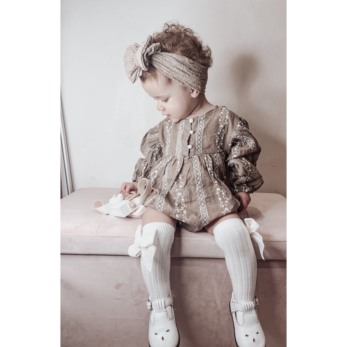 Annie & Charles® Body mit Stick aus Bio Baumwolle color: creme,size: 3-6M